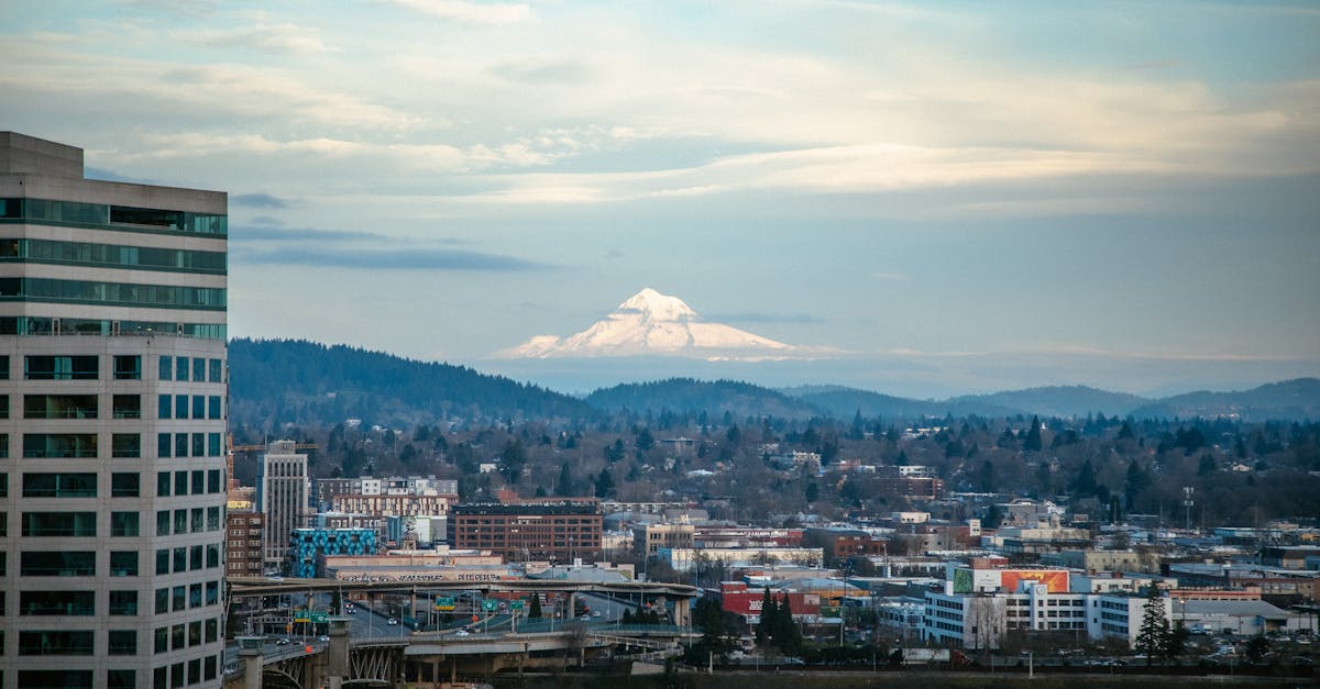 Your Complete Travel Guide to Hood River, Oregon